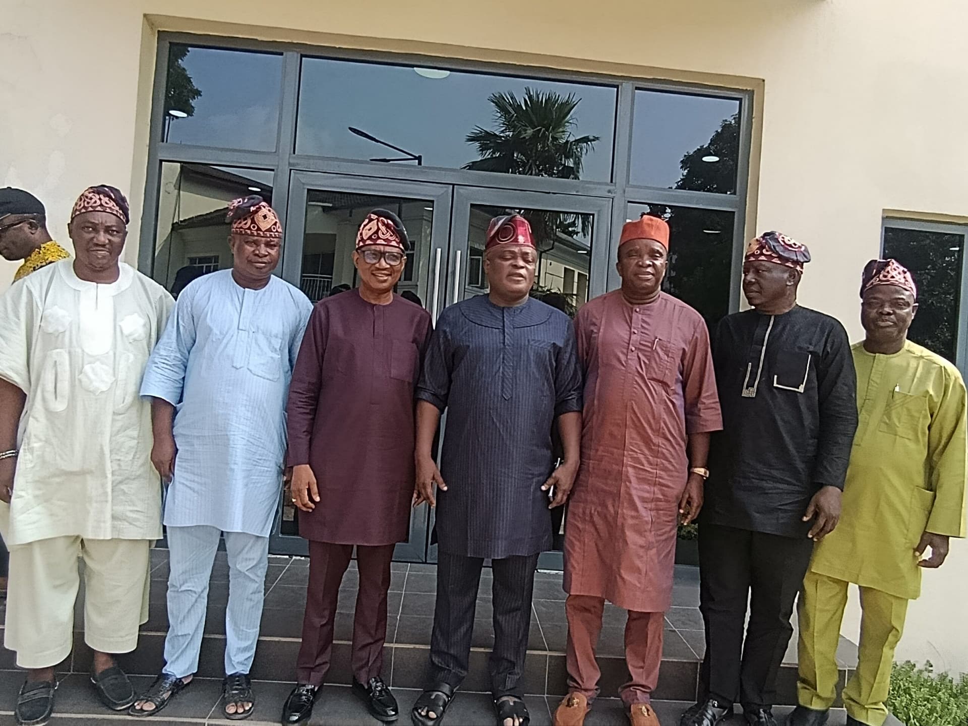 Epe Premier Club Meets Obasa Ahead of Baba Bamu’s Immortalisation